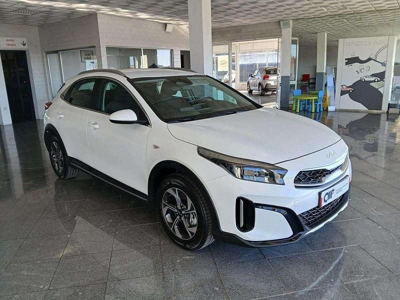 Branco Novo 2025 Kia XCeed SUV | € 21.890 (Bom preço) - Imagem 1/4