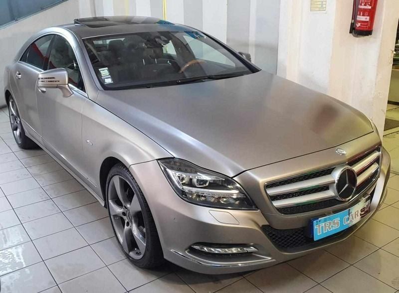 Cinzento Usado 2011 Mercedes CLS350 Sedan | € 24.950 - Imagem 1/4