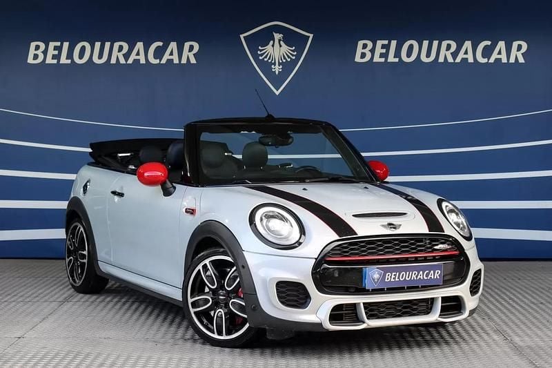 Usado Mini John Cooper Works Cabriolet 231 HP (169 kW) 2018 Cinza prata Cabrios