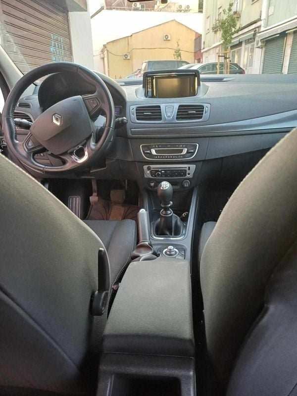 Cinzento Usado 2013 Renault Mégane GrandTour Carrinha | € 5.850 (Bom preço) - Imagem 1/4