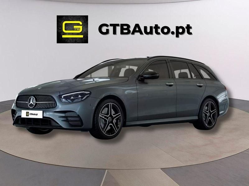 Cinza Usado 2022 Mercedes E300 AMG Carrinha | € 42.999 - Imagem 1/4