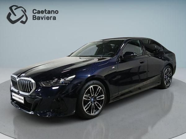 Azul Usado 2025 BMW 530e Sedan | € 60.900 (Super Preço) - Imagem 1/4