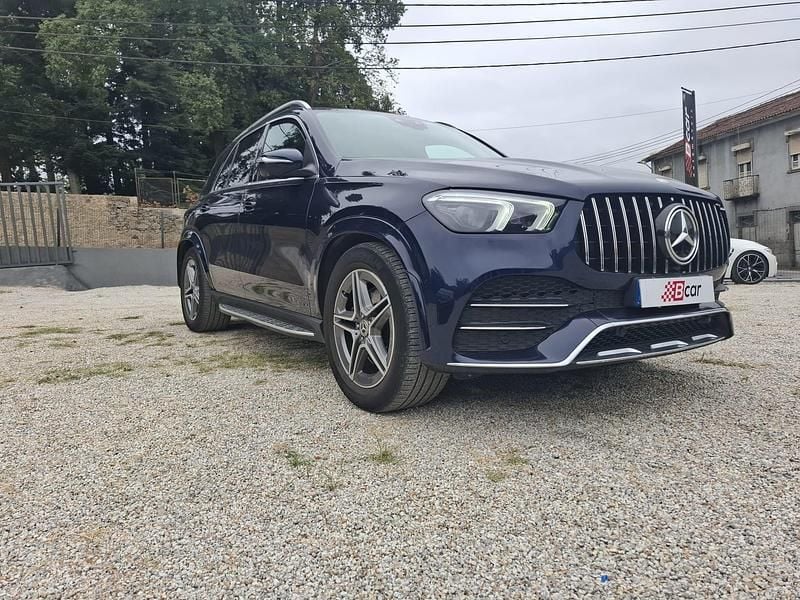 Azul Usado 2020 Mercedes GLE300 SUV | € 63.490 - Imagem 1/4