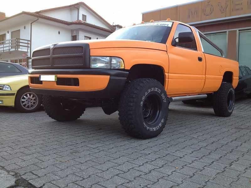 Laranja Usado 2001 Dodge Ram Pickup | € 45.000 - Imagem 1/4