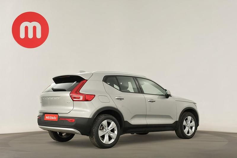 Usado Volvo XC40 Core 129 HP (94 kW) 2024 SUV