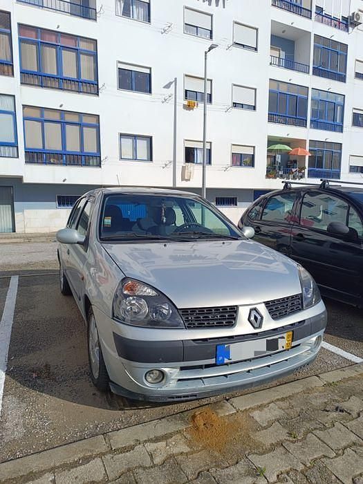 Usado 2001 Renault Clio II Sedan | € 1.850 (Preço justo) - Imagem 1/4