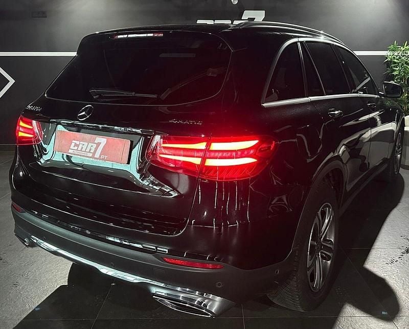 Usado Mercedes GLC220 170 HP (125 kW) 2019 Preto SUV
