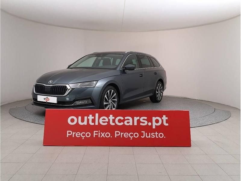 Cinzento médio metalizado Usado 2020 Skoda Octavia Style Carrinha | € 18.950 (Caro) - Imagem 1/4