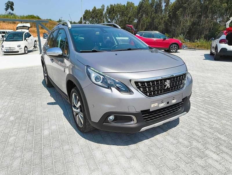 Usado Peugeot 2008 Crossway 110 HP (80 kW) 2018 Cinzento SUV