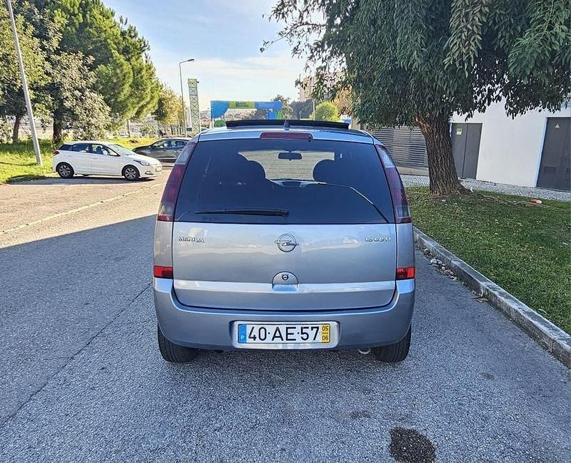 Usado Opel Meriva 90 HP (66 kW) 2005 Monovolume