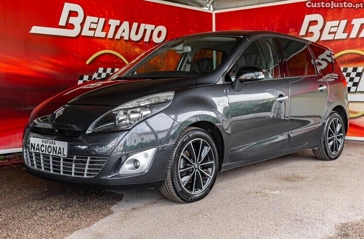Cinza Usado 2012 Renault Grand Scénic III Bose Edition Monovolume | € 11.500 - Imagem 1/1
