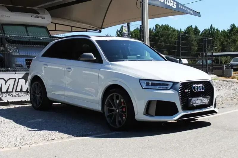 Branco Usado 2016 Audi RS Q3 Performance SUV | € 49.000 - Imagem 1/4