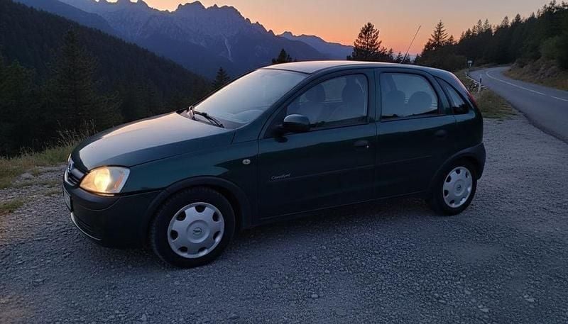 Usado 2001 Opel Corsa Sedan | € 1.150 (Bom preço) - Imagem 1/4
