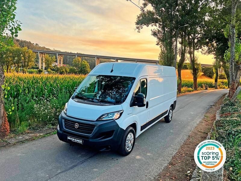 Branco Usado 2022 Fiat Ducato Van | € 20.990 - Imagem 1/4