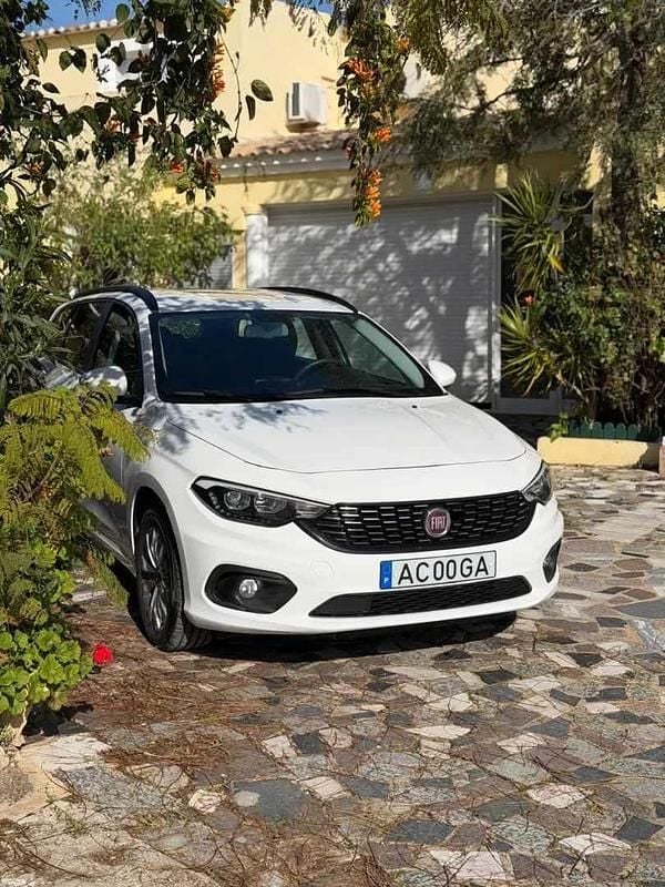 Usado Fiat Tipo 95 HP (69 kW) 2020 Branco Carrinha