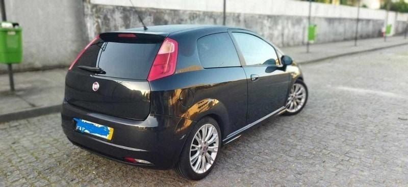 Preto Usado 2007 Fiat Punto Citadino | € 2.500 (Preço justo) - Imagem 1/4