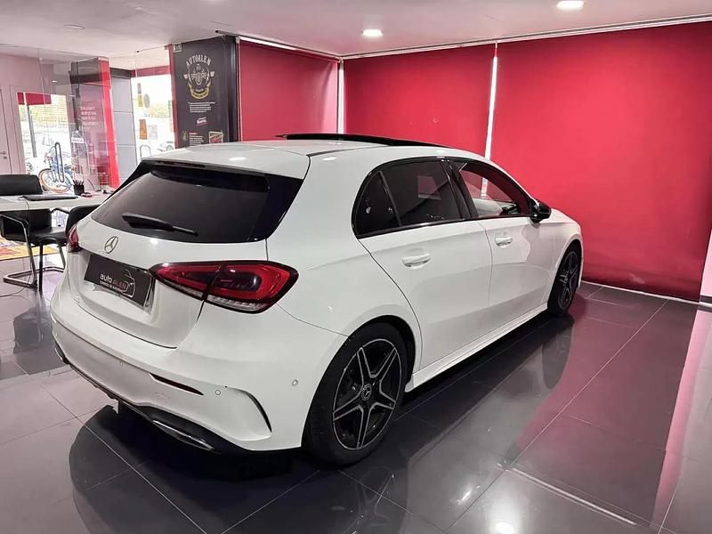Usado Mercedes A180 AMG line 116 HP (85 kW) 2018 Branco