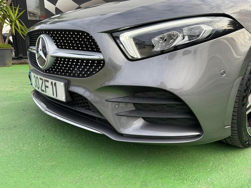 Usado Mercedes A180 AMG line 115 HP (84 kW) 2019 Cinza Sedan