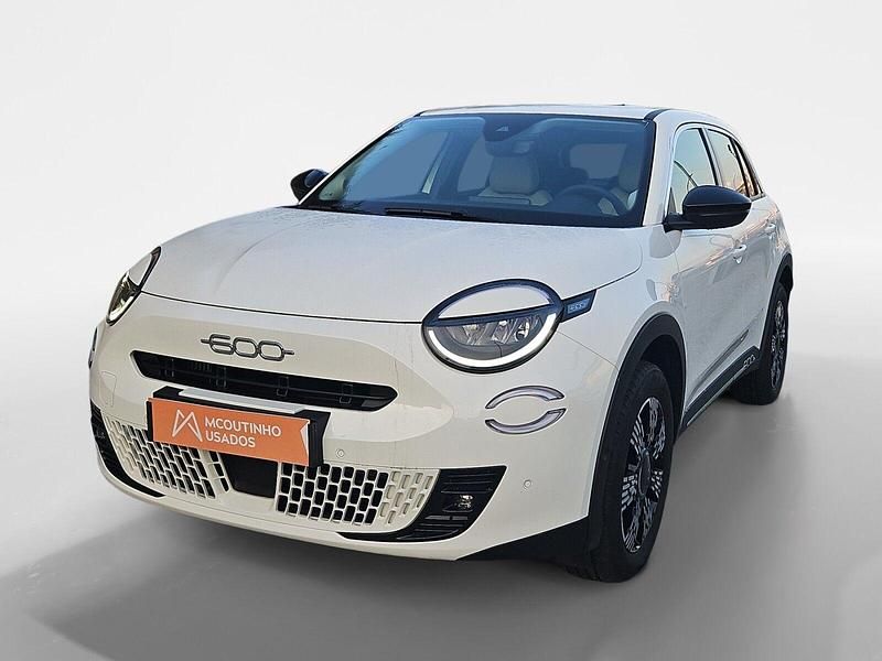 Branco Usado 2024 Fiat 600 La Prima SUV | € 23.841 (Preço justo) - Imagem 1/4