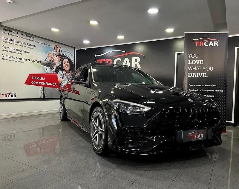 Preto Usado 2022 Mercedes C300 AMG line Sedan | € 42.900 (Preço justo) - Imagem 1/4