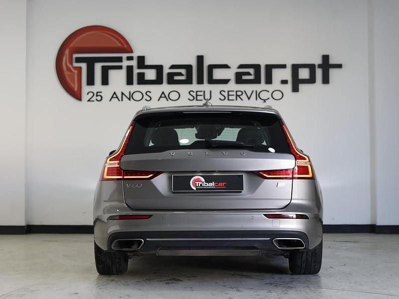 Usado Volvo V60 340 HP (250 kW) 2021 Outra Carrinha