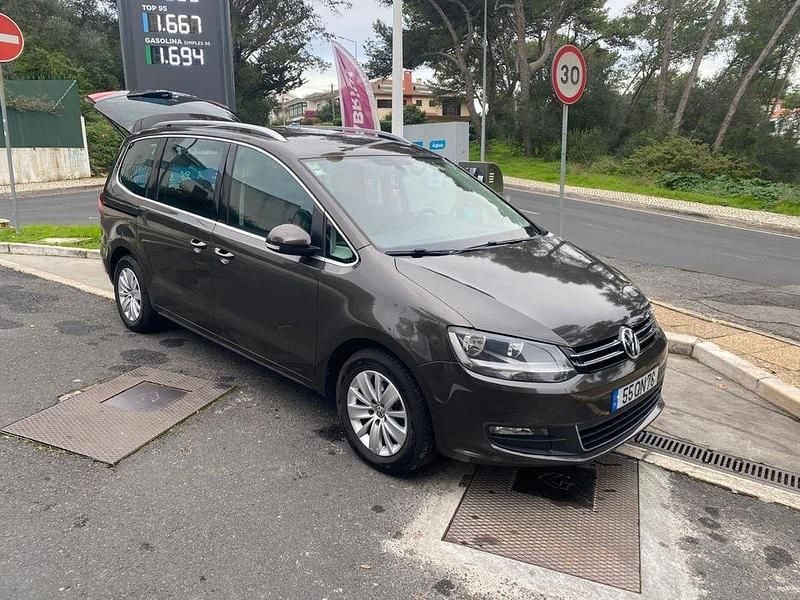 Usado 2015 VW Sharan Highline Monovolume | € 18.500 (Preço justo) - Imagem 1/4