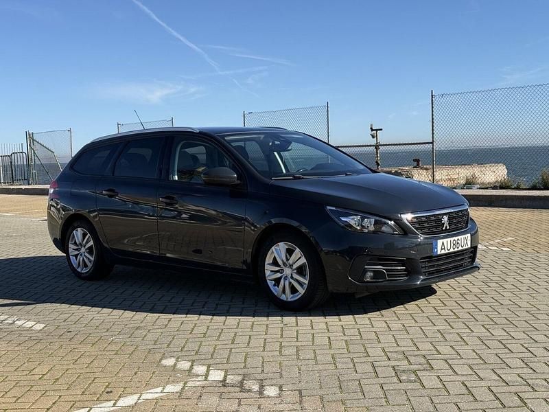 Azul Usado 2018 Peugeot 308 Active Carrinha | € 7.900 (Preço justo) - Imagem 1/4