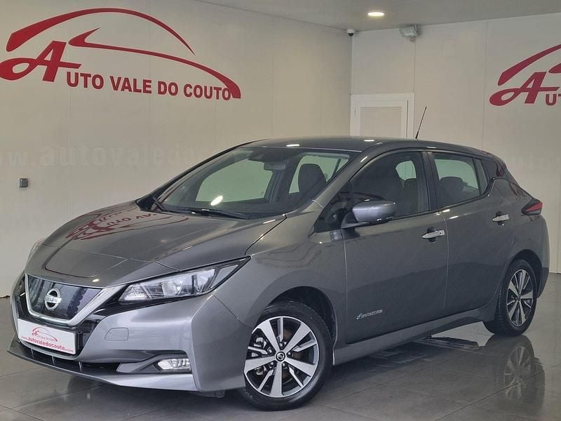 Usado Nissan Leaf N-Connecta 110 kW (150 HP) 2020 Cinza Citadino