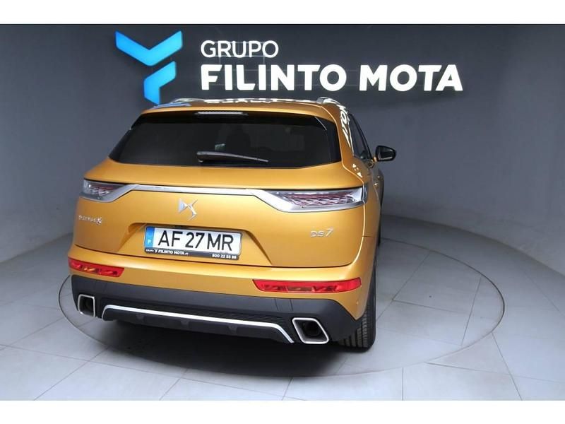 Usado DS Automobiles DS7 Crossback Grand Chic 300 HP (220 kW) 2021 Amarelo SUV