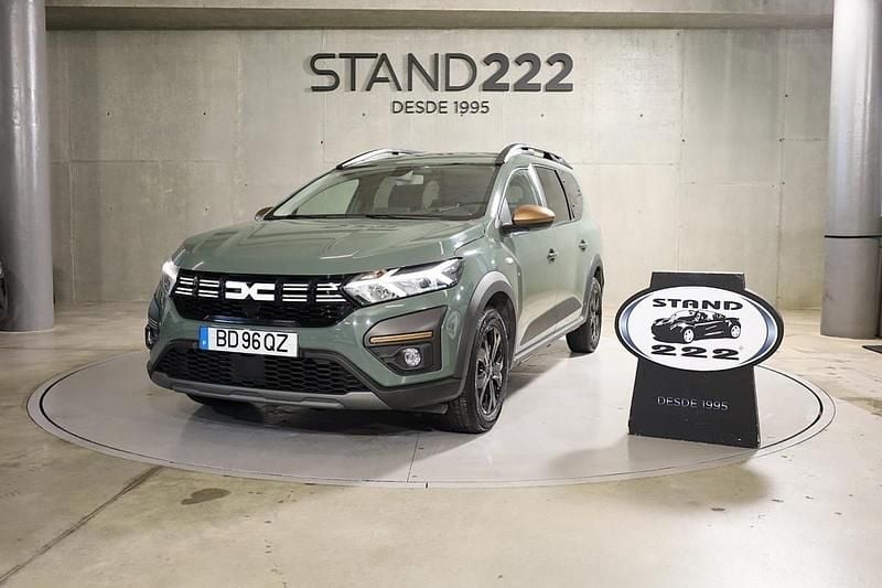 Verde Usado 2023 Dacia Jogger Extreme Monovolume | € 17.150 (Preço justo) - Imagem 1/4