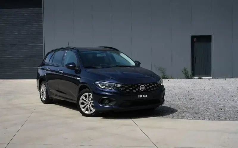 Azul Usado 2020 Fiat Tipo Lounge Carrinha | € 14.999 (Preço justo) - Imagem 1/4