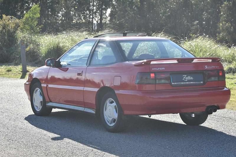 Usado Hyundai S-Coupe 116 HP (85 kW) 1995 Vermelho Coupé