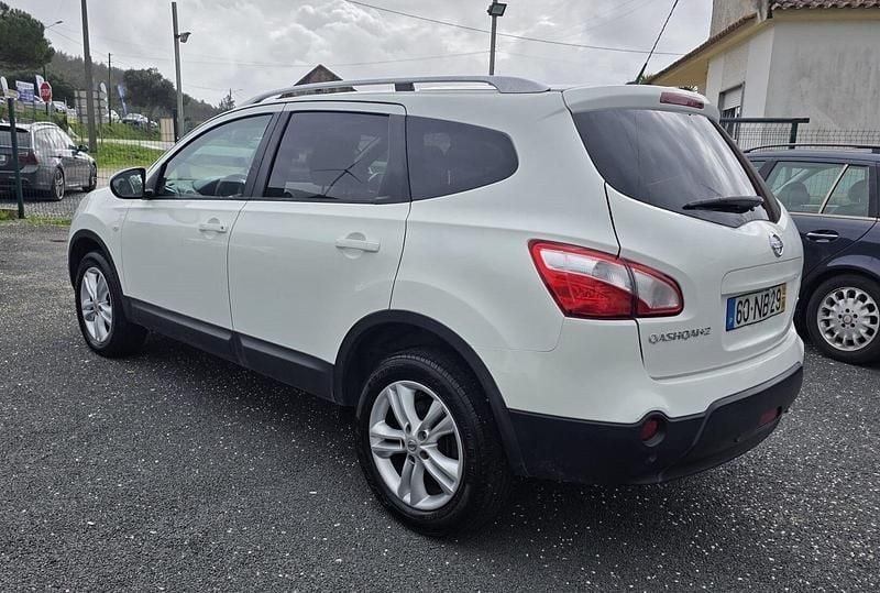 Usado Nissan Qashqai Premium Edition 109 HP (80 kW) 2012 Branco SUV