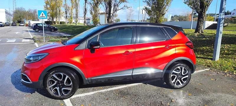 Usado Renault Captur 90 HP (66 kW) 2016 Vermelho SUV