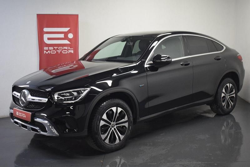 Preto Usado 2021 Mercedes GLC300 Coupé | € 47.500 - Imagem 1/4