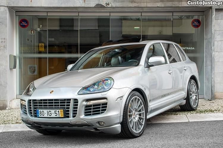 Cinza Usado 2009 Porsche Cayenne Turbo S SUV | € 54.800 - Imagem 1/1
