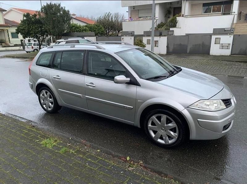 Usado 2006 Renault Mégane II Sedan | € 2.000 (Super Preço) - Imagem 1/4