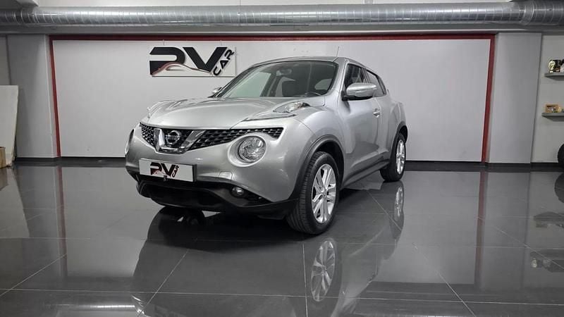 Usado Nissan Juke N-Connecta 115 HP (84 kW) 2018 Cinzento SUV