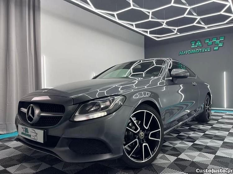 Cinza Usado 2016 Mercedes C180 Coupé | € 21.999 (Preço justo) - Imagem 1/1