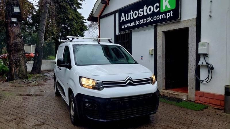 Usado Citroën Berlingo 100 HP (73 kW) 2021 Branco Monovolume