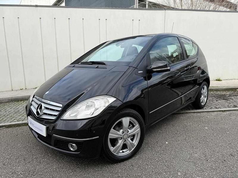 Usado Mercedes A150 95 HP (69 kW) 2008 Preto Citadino