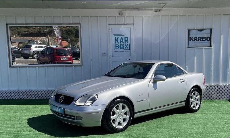 Usado Mercedes SLK200 192 HP (141 kW) 1999 Cabrios