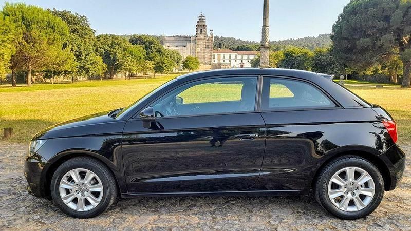 Usado 2011 Audi A1 Citadino | € 8.250 (Bom preço) - Imagem 1/4