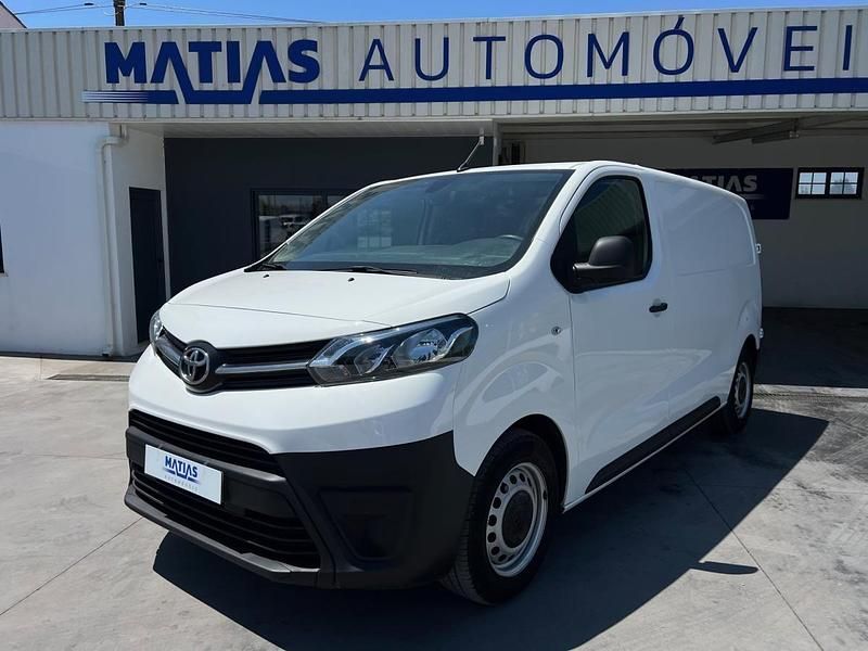Branco Usado 2021 Toyota Proace Van | € 16.500 - Imagem 1/4