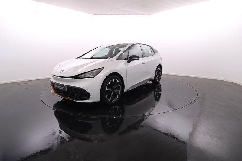 Branco Usado 2023 Cupra Born Citadino | € 31.900 (Preço justo) - Imagem 1/4