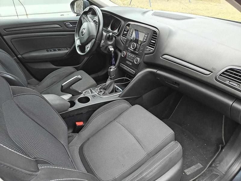 Usado Renault Mégane GrandTour 116 HP (85 kW) 2019 Cinzento Carrinha