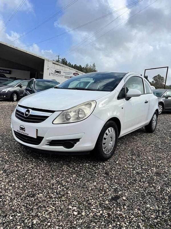 Usado Opel Corsa 75 HP (55 kW) 2008 Branco Citadino