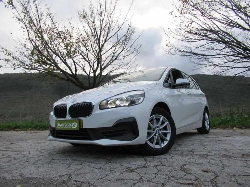 Branco Usado 2020 BMW 216 Active Tourer Monovolume | € 23.450 (Caro) - Imagem 1/4