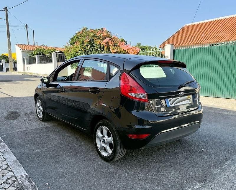 Usado 2011 Ford Fiesta Citadino | € 3.950 (Super Preço) - Imagem 1/4