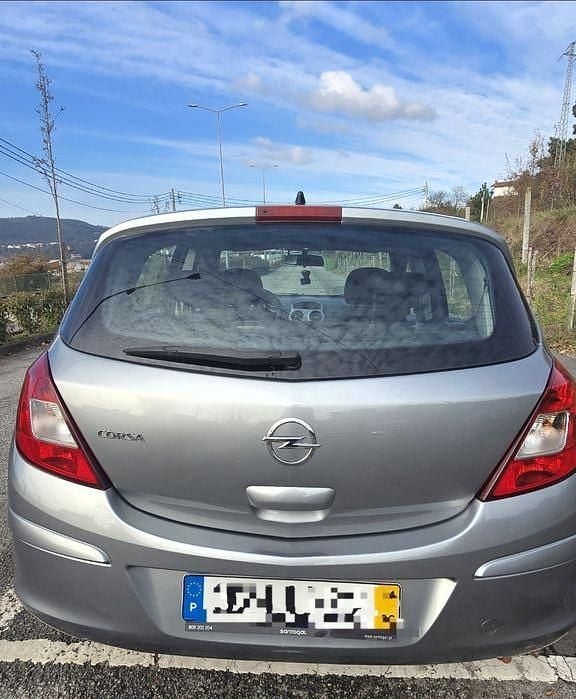 Usado 2011 Opel Corsa Sedan | € 3.499 (Bom preço) - Imagem 1/4
